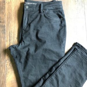 Old Navy, Curvy Profile Mid-Rise Black Jeans